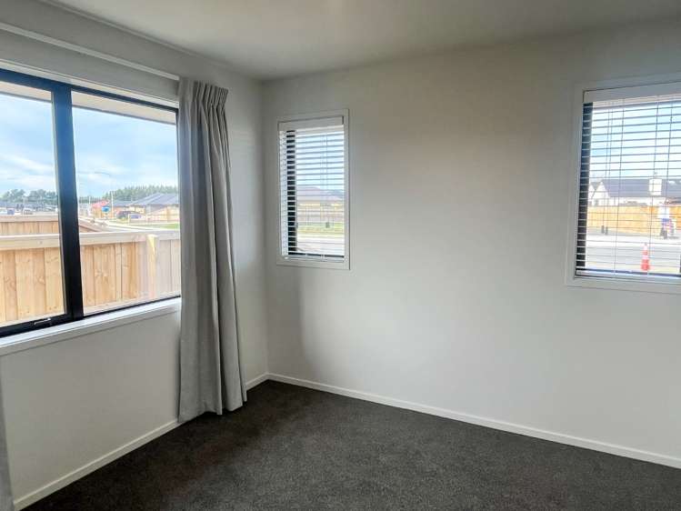 27 Hilton Drive Amberley_11