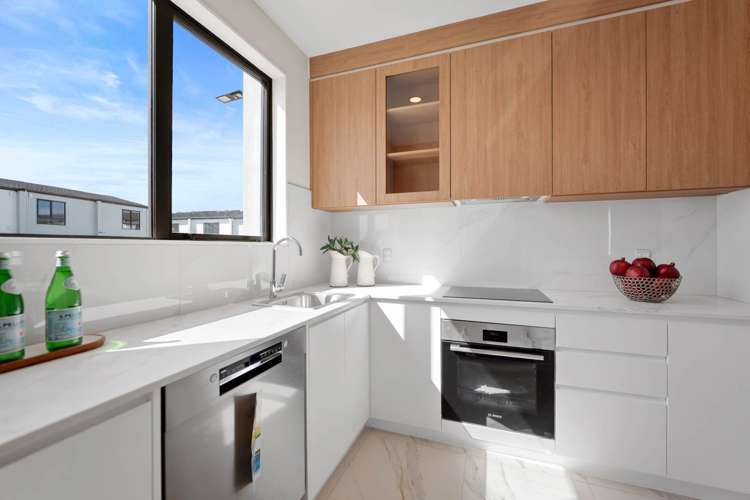 23/929-933 East Coast Road Torbay_5