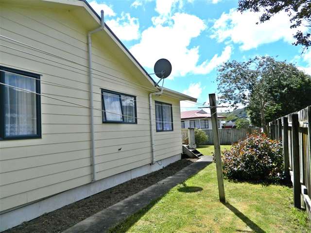 6 Honey Street Wainuiomata_2