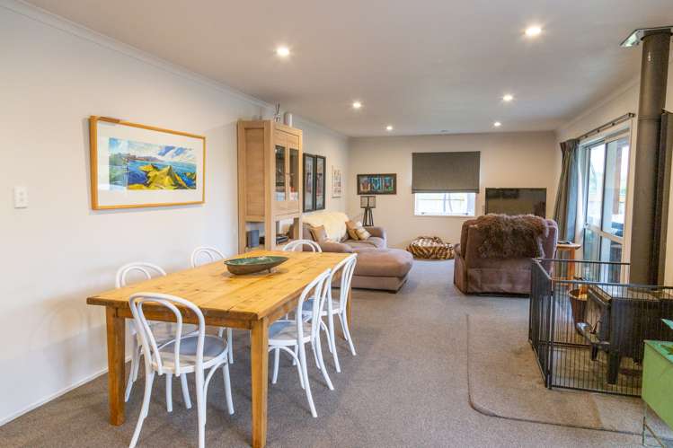 8 Ngahana Place Turangi_5