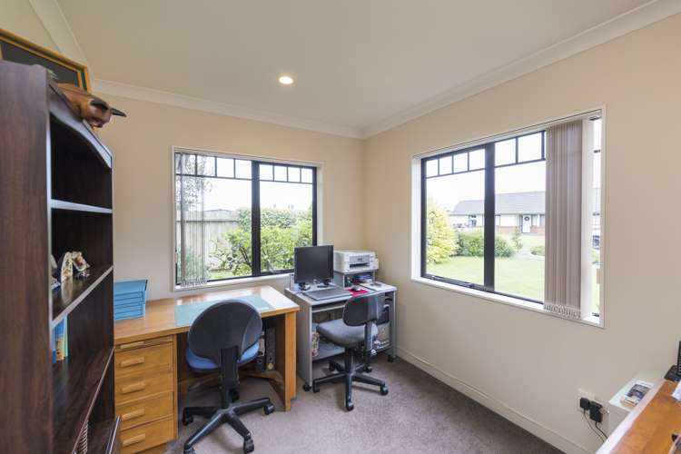 20 Henley Court Highbury_16