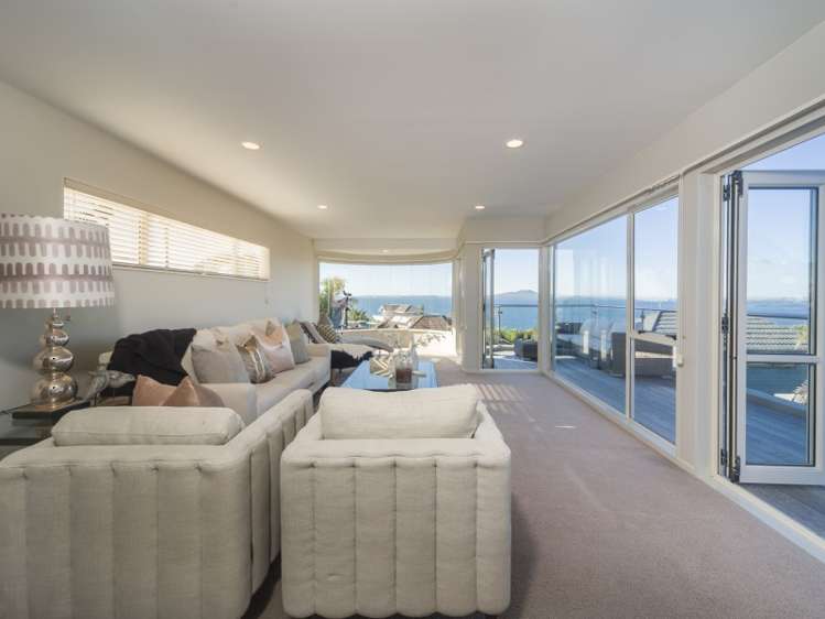 31 Churchill Road Murrays Bay_2