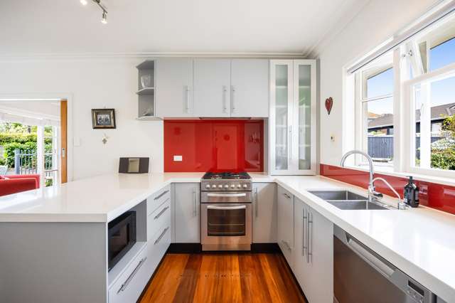 2/233b Hillsborough Road Mount Roskill_1