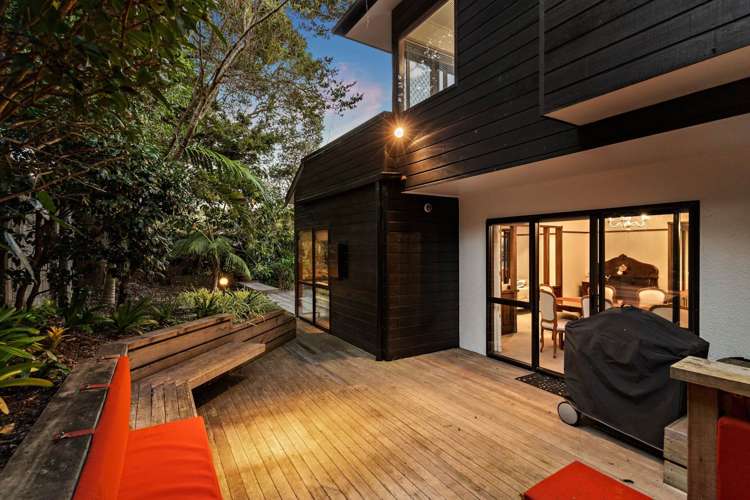 2/12 Penzance Road Mairangi Bay_19