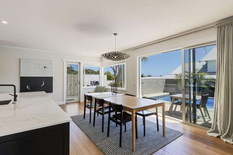 24 Nobs Line Strandon_15