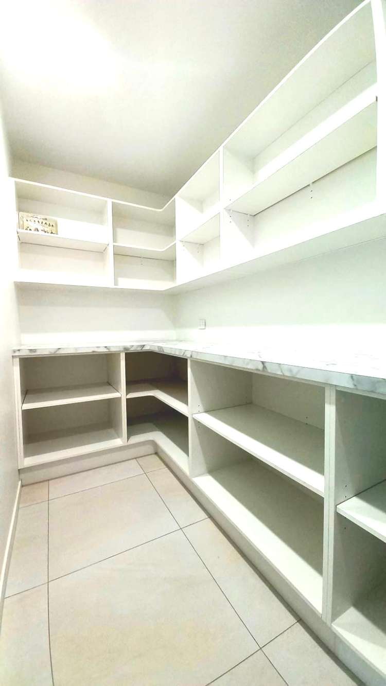 9 Pukatea Street_4