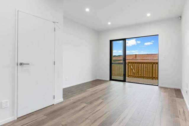 8/41 Routley Drive Glen Eden_2