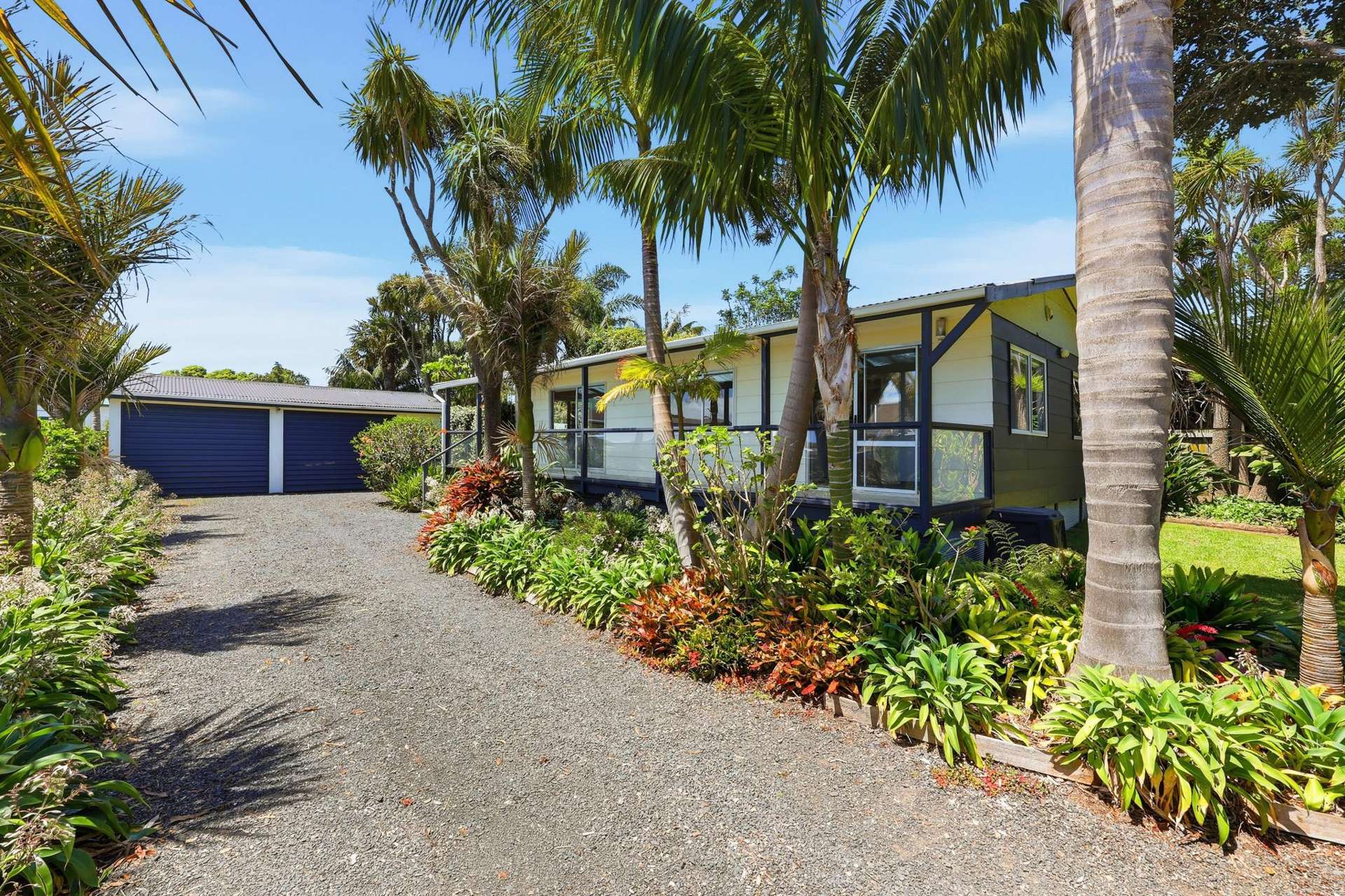 47 Taihiki Road Clarks Beach_0