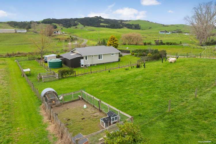 1716 Miranda Road Mangatangi_15