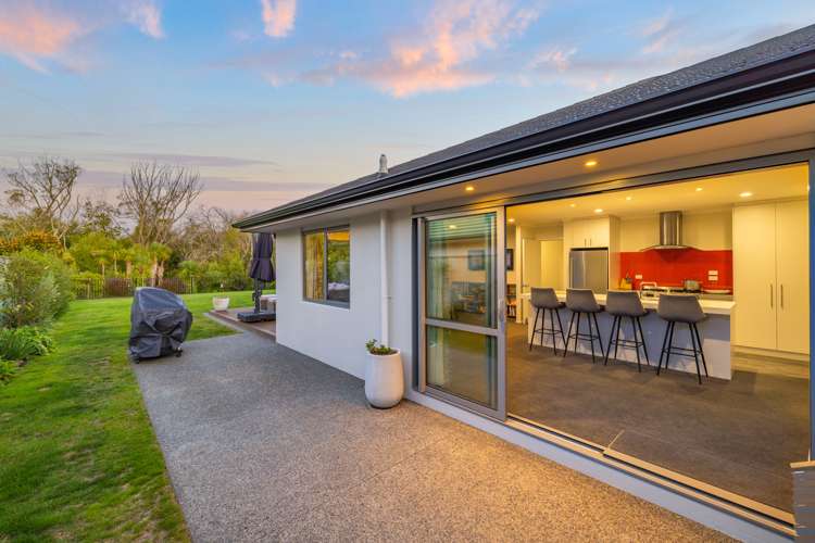 63 Chartwell Street Burwood_8