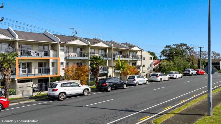 B11/71 Spencer Road Oteha_1