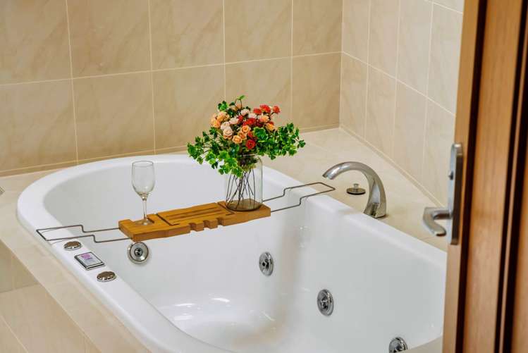 32 Cliff Road Torbay_26