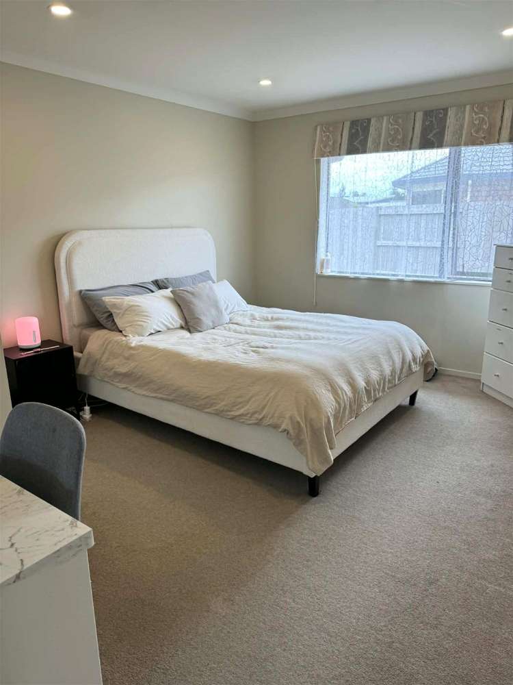 42 Peter Hall Drive Kelvin Grove_26