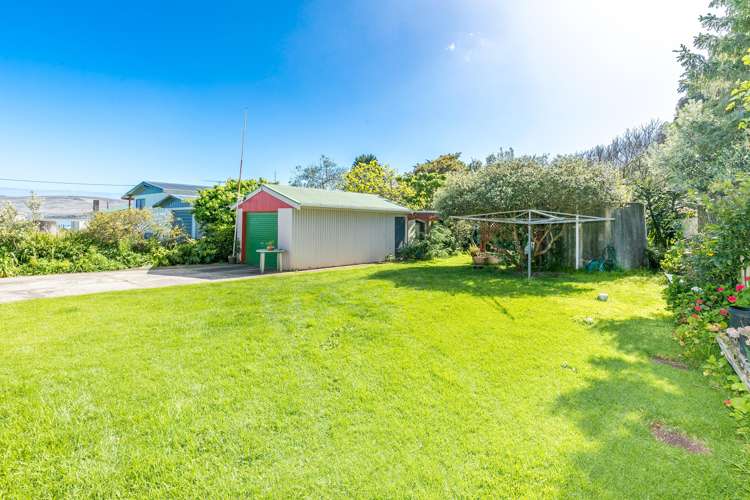 107 Cooper Drive Kawhia_17