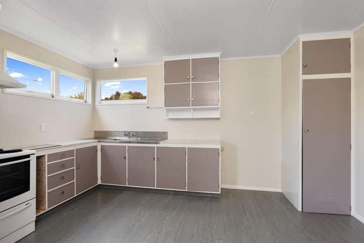 1 and 2/107 Rowley Avenue Hoon Hay_8