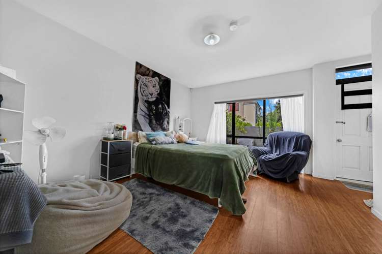 22/6 Ambrico Place New Lynn_9