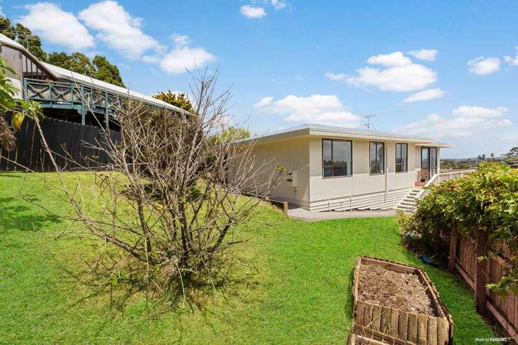 1/12 Exeter Place Unsworth Heights_15