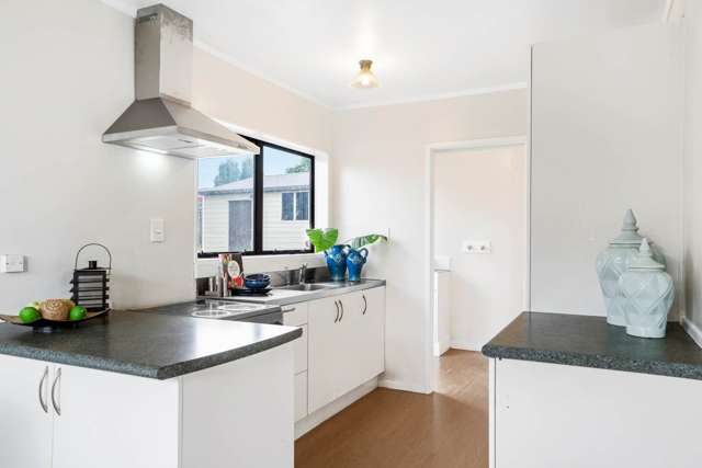 10 Jodie Place Flat Bush_4