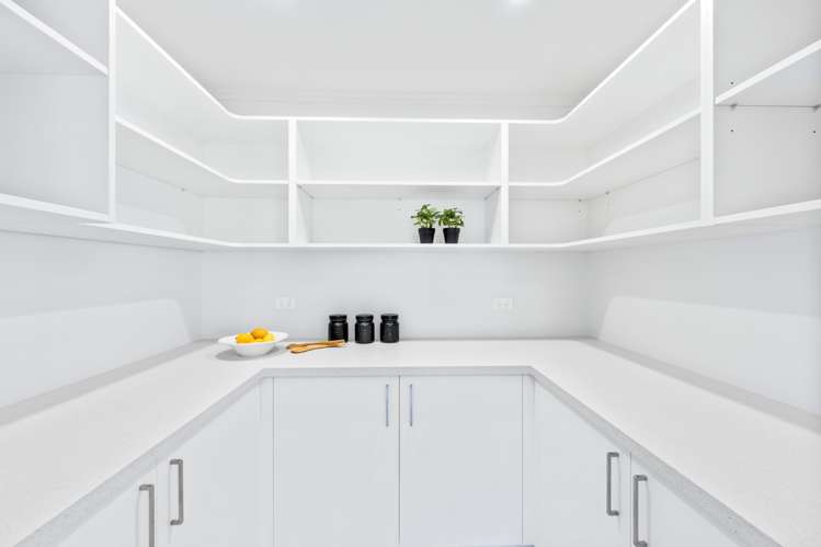1 Soho Lane West Melton_6