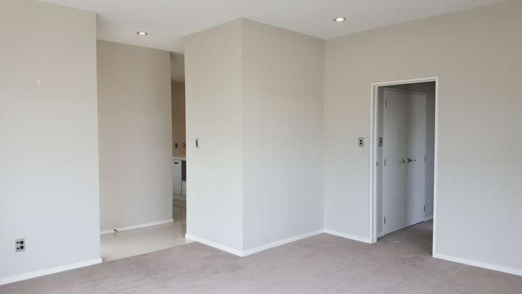 44 Pencaitland Drive Flat Bush_11