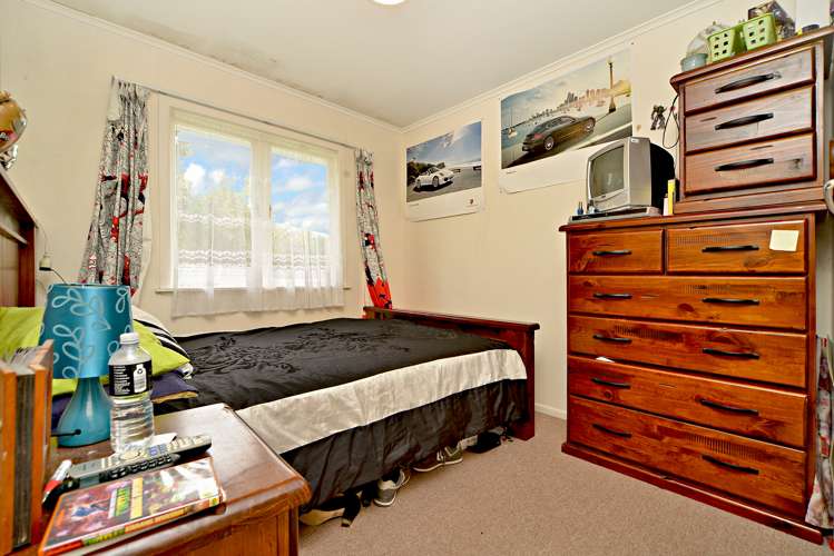 6 George Street Papakura_12