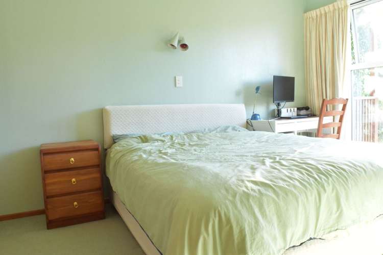 18 Collier Avenue Karori_5