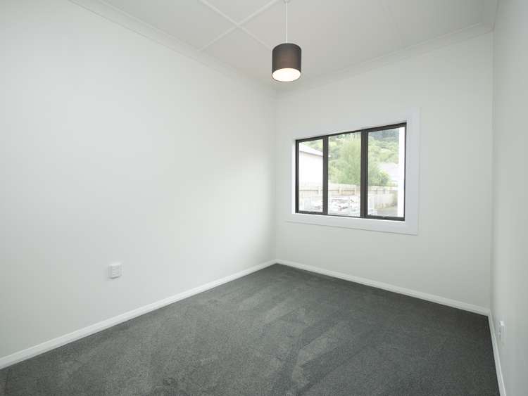 38 Crown Street North East Valley_7