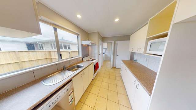 2/38a ( Front house ) Clapham Street 1226_3