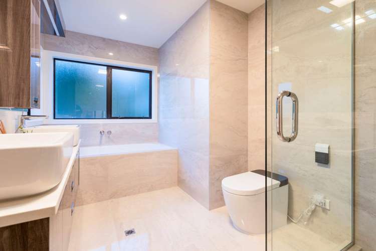 1 Awakirihi Close Shamrock Park_19