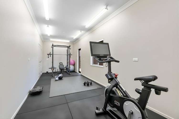 64 Balboa Drive 1719_12