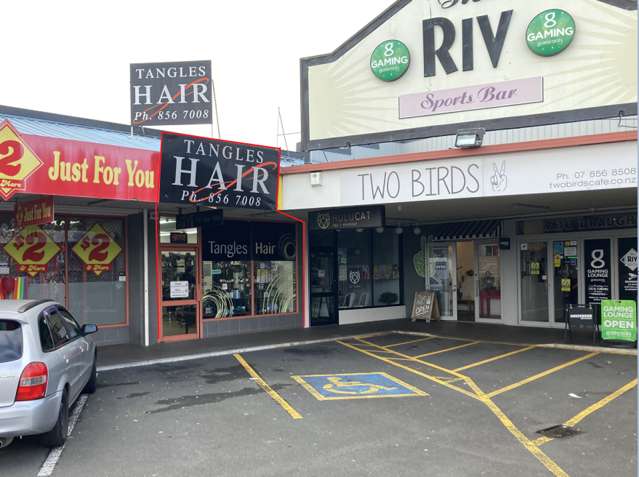 Retail for lease in Hamilton East shopping centre