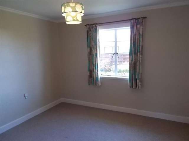 125 Charles Street Burleigh_3