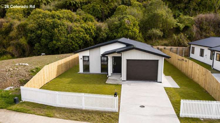 24 & 26 Colorado Road Totara Park_3