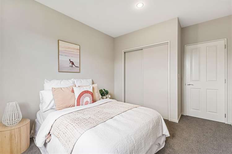 15 St Peters Close Woolston_17