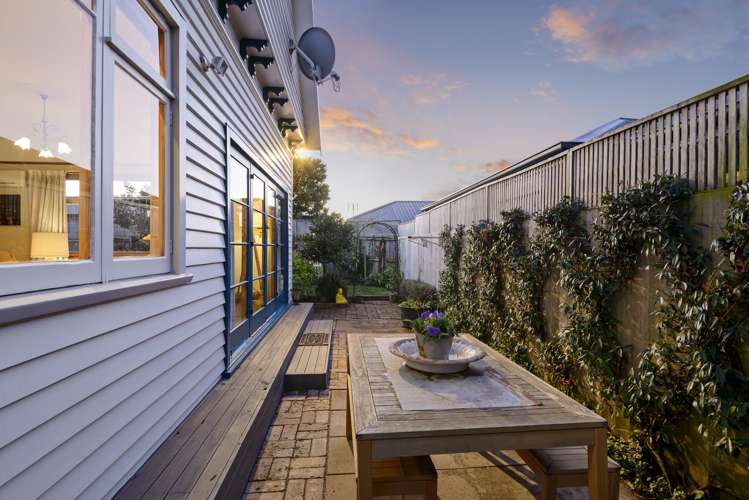 5 Wildberry Street Woolston_17