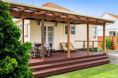 54 Douglas Mclean Avenue_1