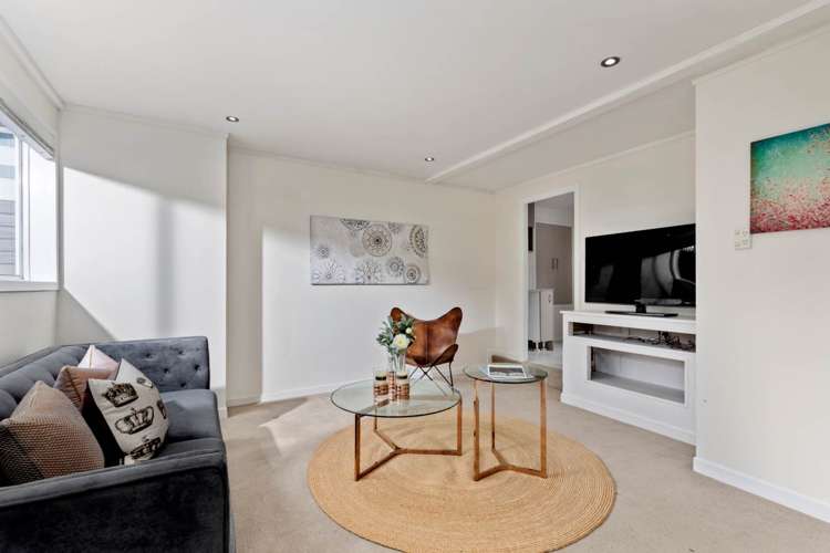 640 Beach Road Browns Bay_11