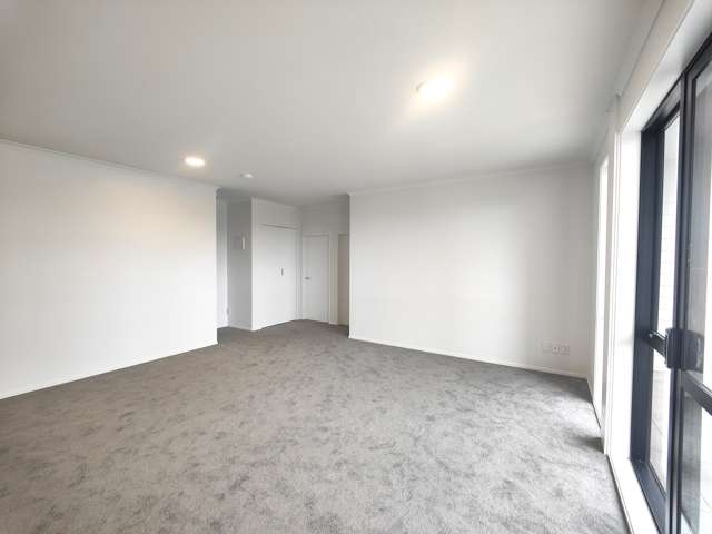 2/130 Stancombe Road Flat Bush_2