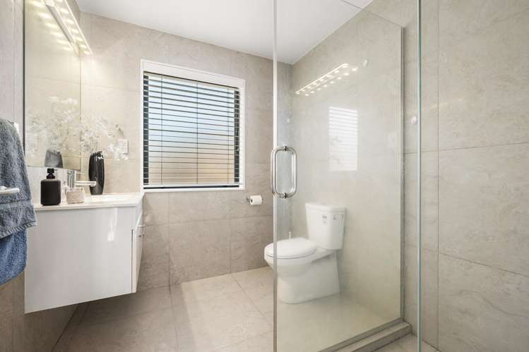 14 Flavell Drive Orewa_17