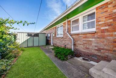 1/4 Russell Road_3
