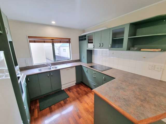 3/2 Onehunga Harbour Road Onehunga_3