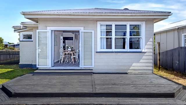 73 De Lautour Road Inner Kaiti_1