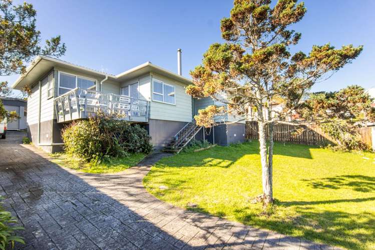 8 Pahi Place West Harbour_5