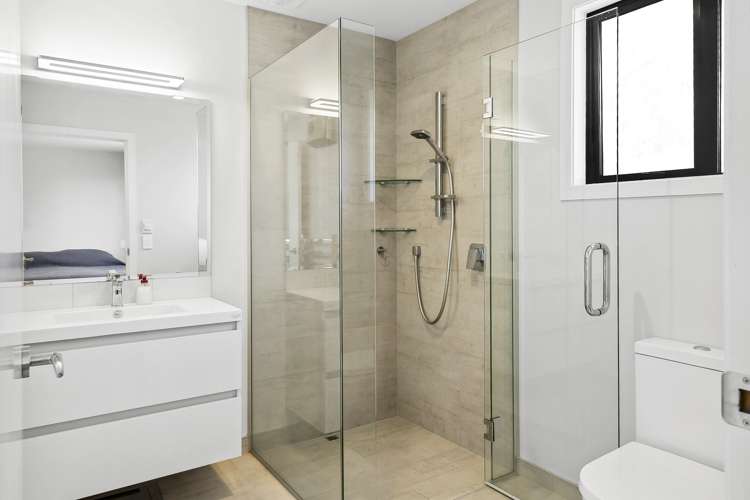 7 Wren Street Albert Town_9