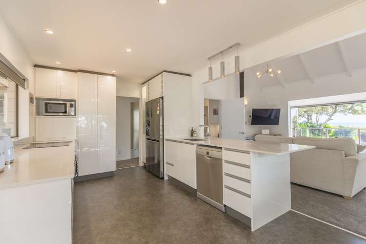 82 Marine Parade Paraparaumu Beach_10