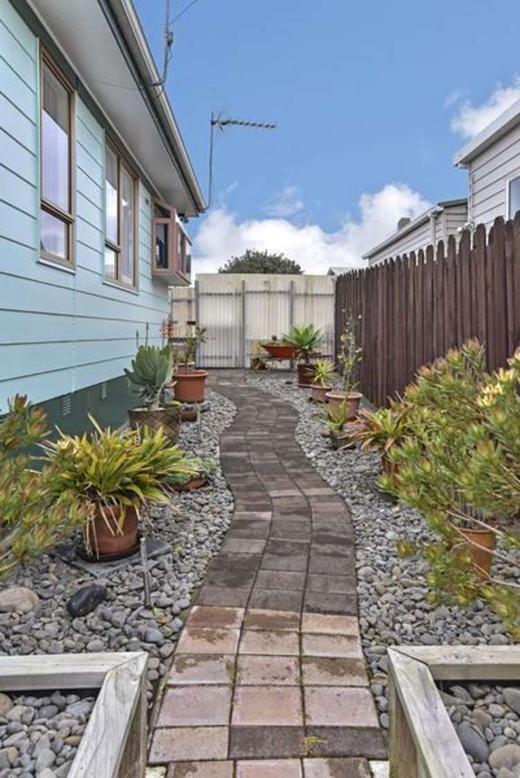 22 Mcquarrie Avenue Wattle Downs_3