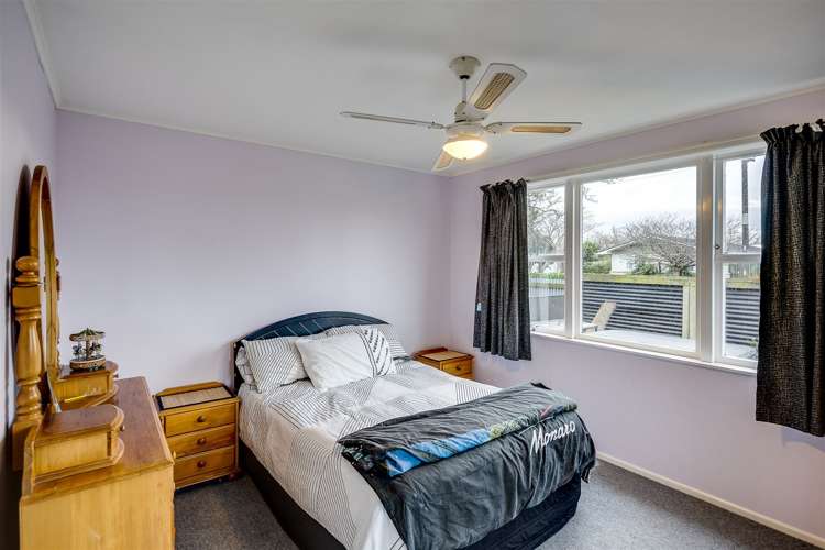 91 Wycliffe Street Onekawa_14