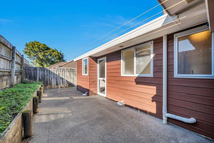 3/7 Frost Road Mt Roskill_13