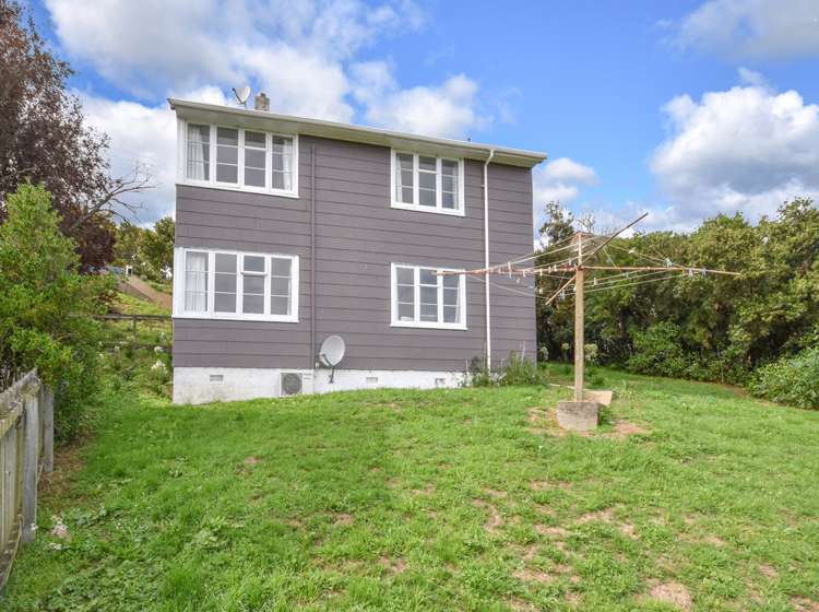 44 Columba Avenue Calton Hill_13