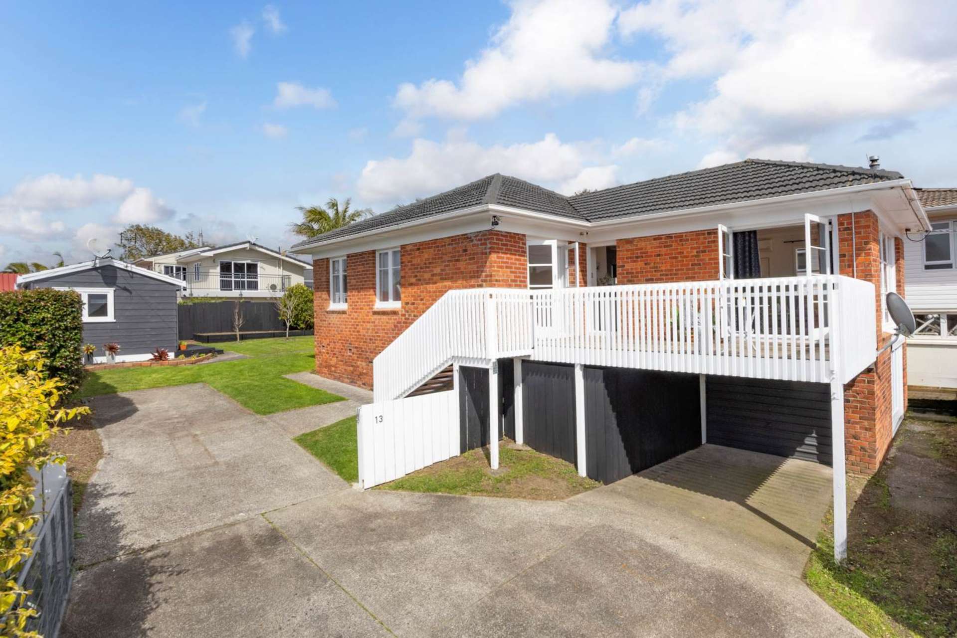 13 Kokiri Street Te Atatu South_0
